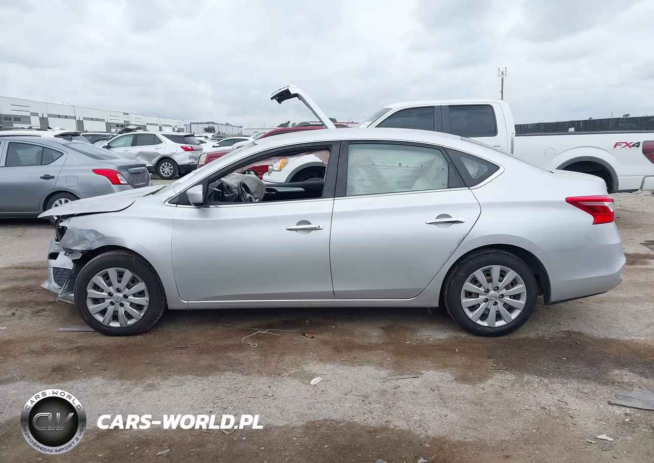 2018 Nissan Sentra S VIN:3N1AB7AP0JY255003 - 15