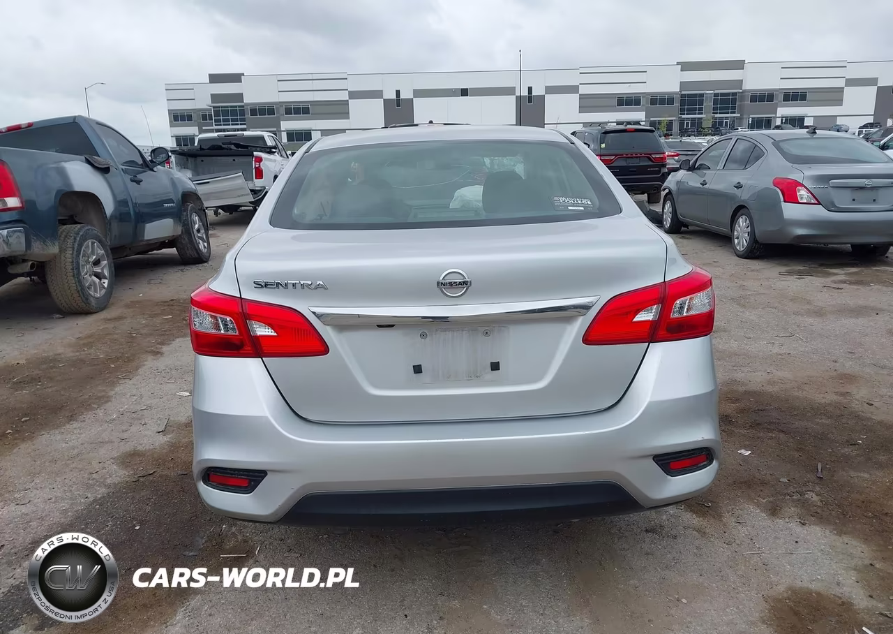2018 Nissan Sentra S VIN:3N1AB7AP0JY255003 - 17