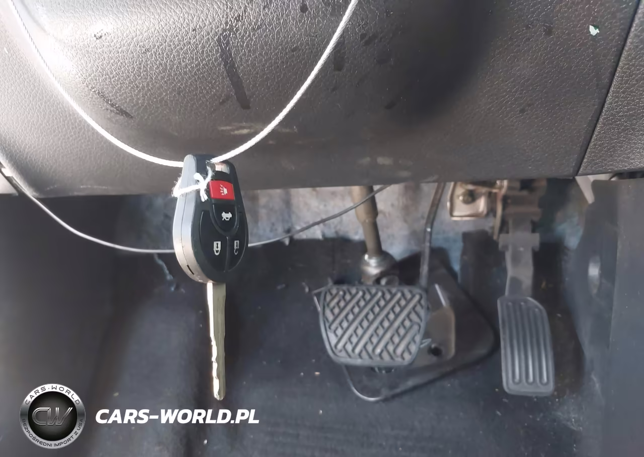2015 Nissan Sentra S VIN:3N1AB7AP5FY353547 - 11
