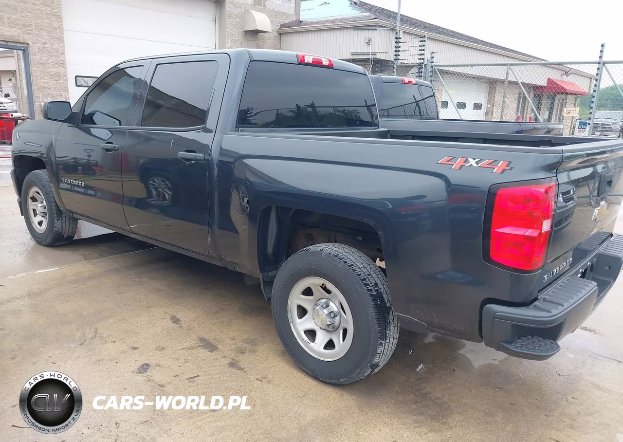 2018 Chevrolet Silverado 1500 Wt VIN:3GCUKNEH2JG140488 - 3