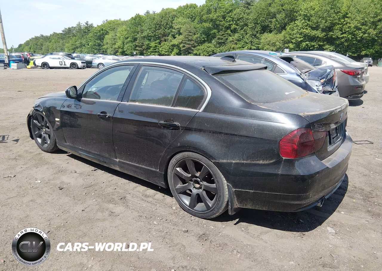 2011 BMW 335I xDrive VIN:WBAPL5C54BA920752 - 3