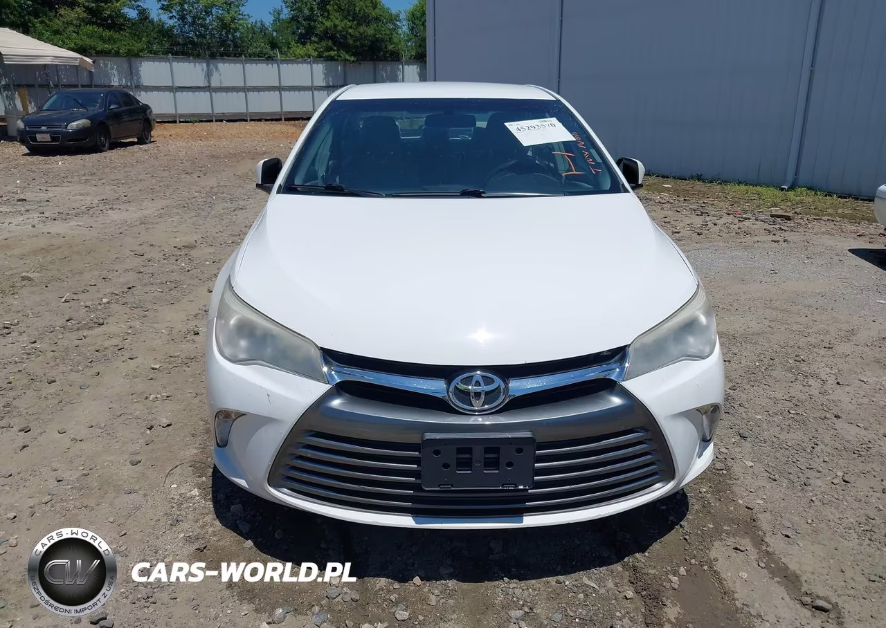 2017 Toyota Camry Le VIN:4T1BF1FK2HU404844 - 12