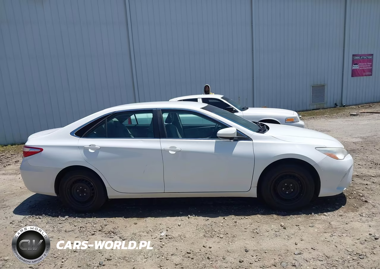2017 Toyota Camry Le VIN:4T1BF1FK2HU404844 - 13