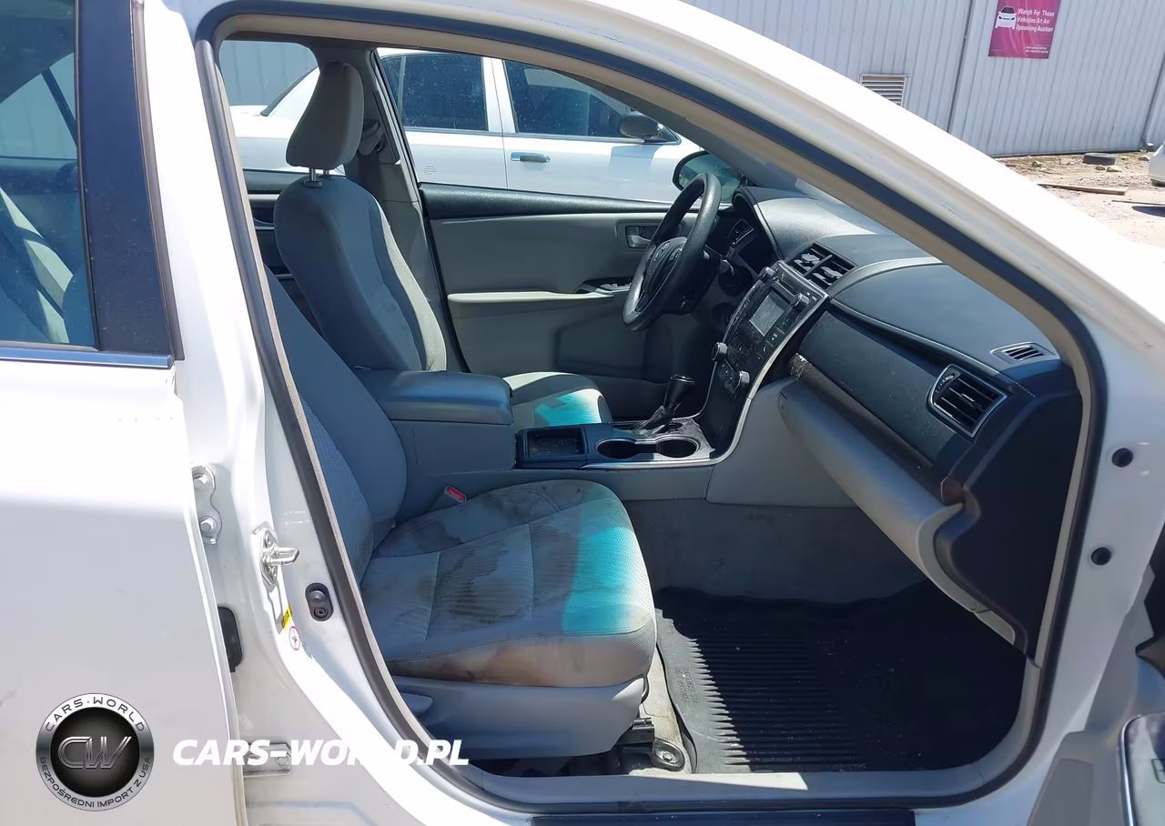 2017 Toyota Camry Le VIN:4T1BF1FK2HU404844 - 5
