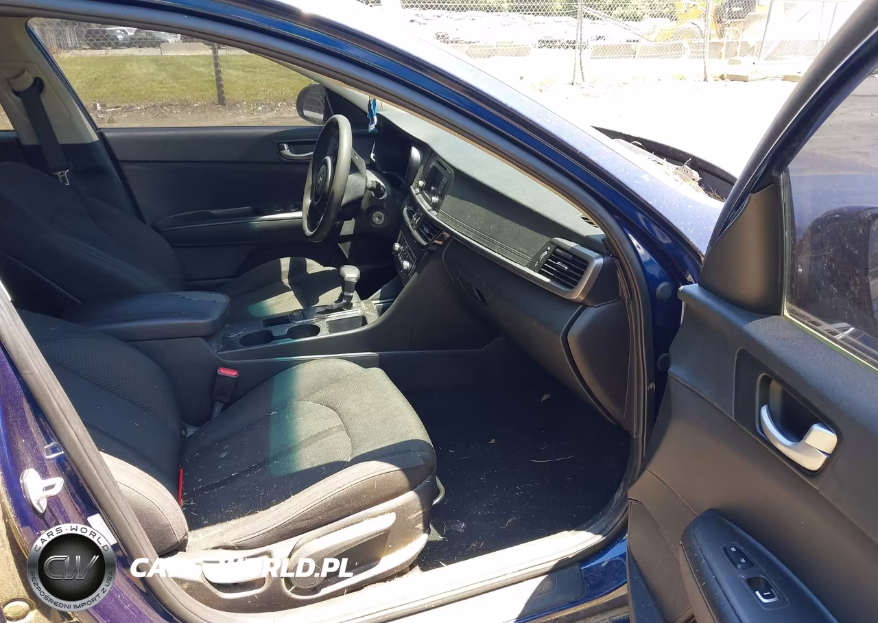 2017 Kia Optima Lx VIN:5XXGT4L3XHG130400 - 5