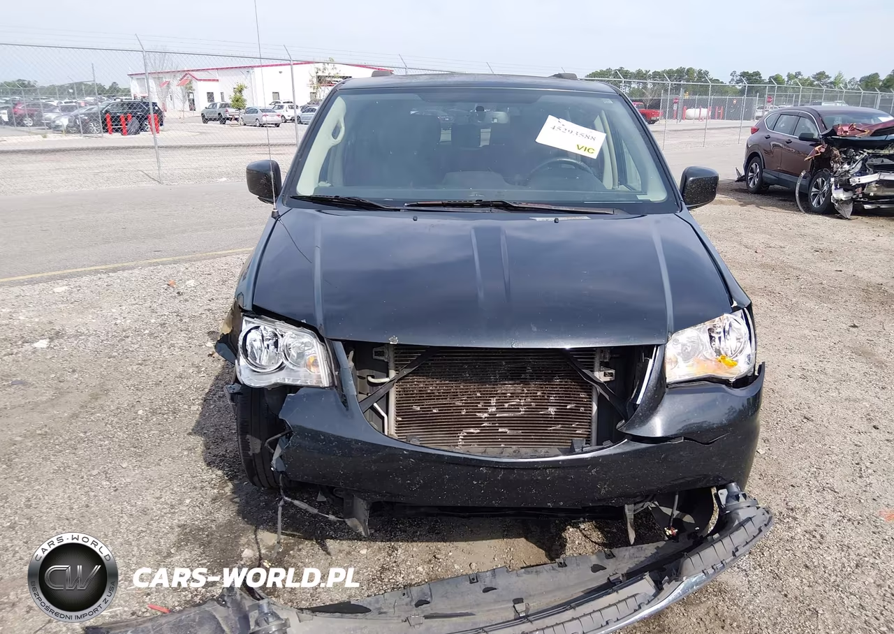 2016 Chrysler Town & Country Touring VIN:2C4RC1BG0GR292991 - 12