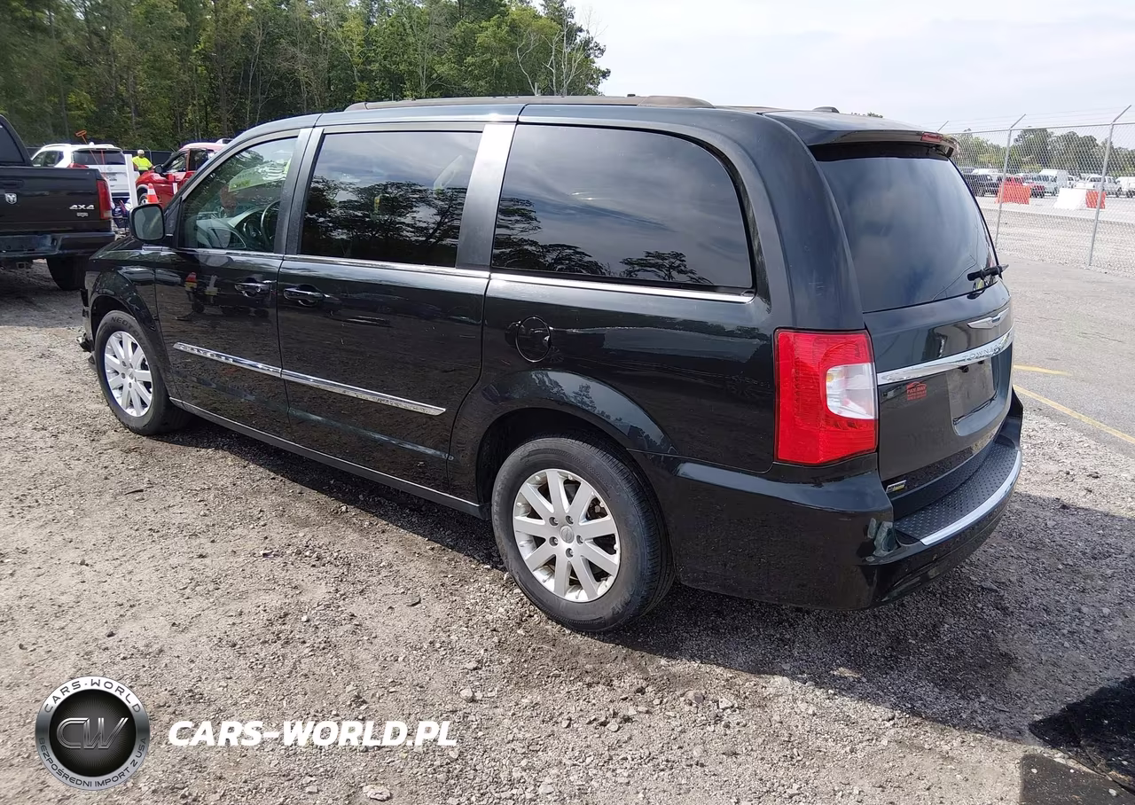 2016 Chrysler Town & Country Touring VIN:2C4RC1BG0GR292991 - 3