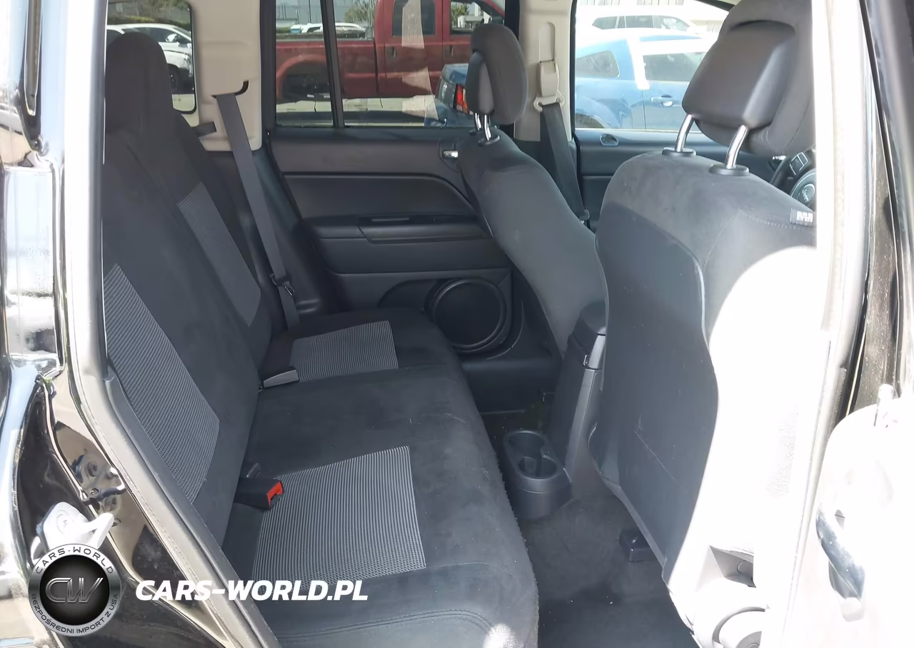 2016 Jeep Compass Sport VIN:1C4NJDBB7GD780039 - 8