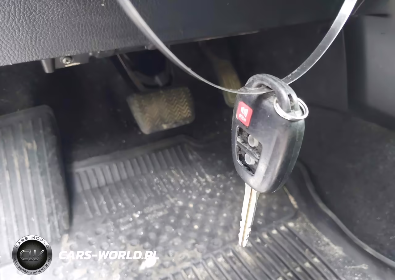 2018 Toyota Rav4 Le VIN:JTMBFREV0JJ223036 - 11