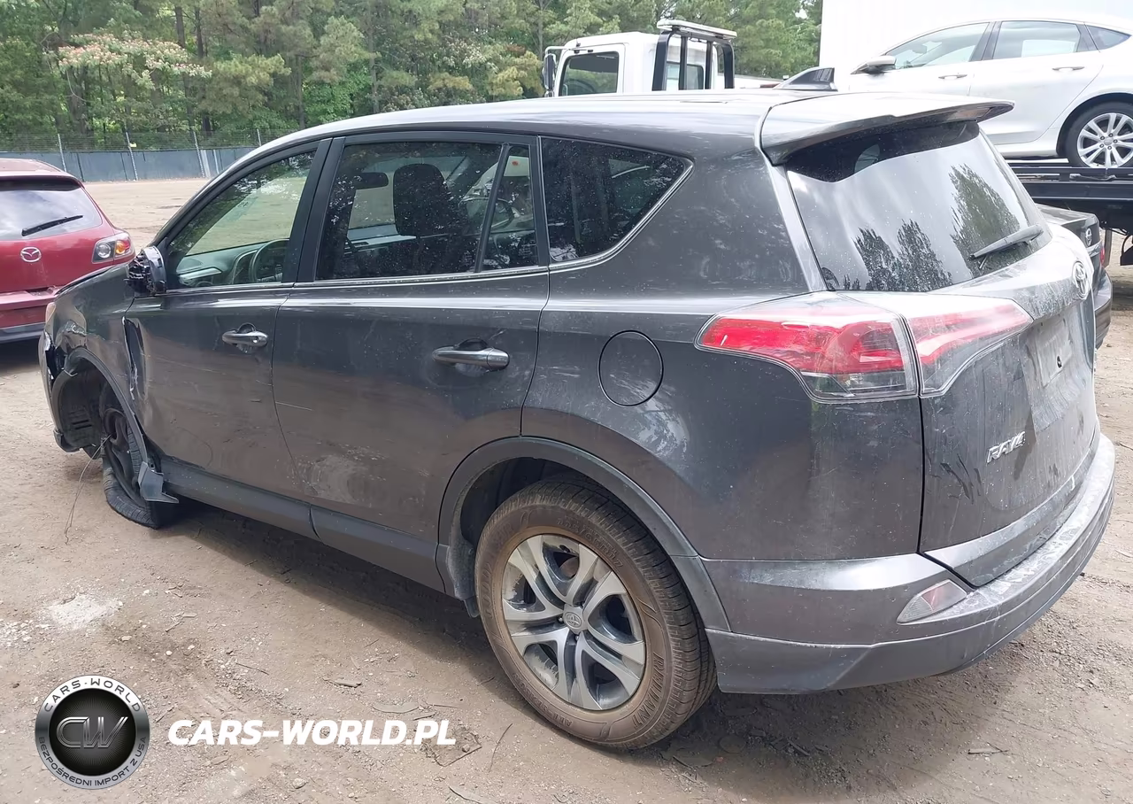 2018 Toyota Rav4 Le VIN:JTMBFREV0JJ223036 - 3