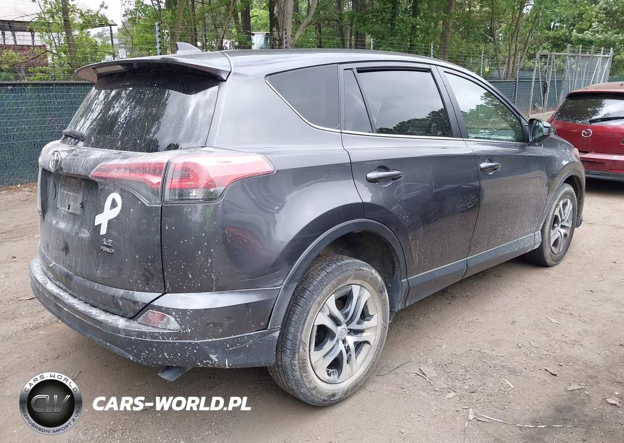 2018 Toyota Rav4 Le VIN:JTMBFREV0JJ223036 - 4