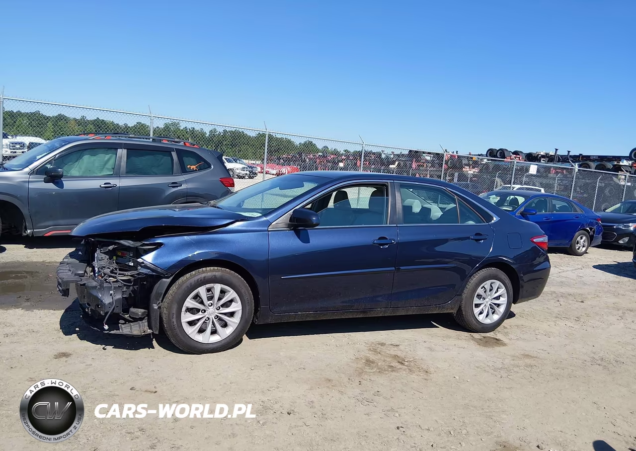 2015 Toyota Camry Le VIN:4T1BF1FK6FU978361 - 15
