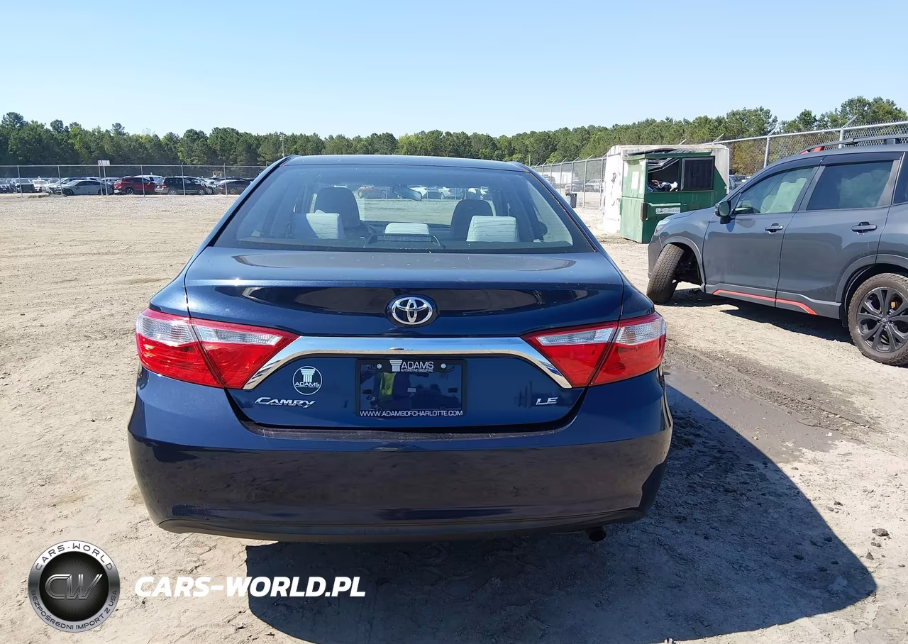 2015 Toyota Camry Le VIN:4T1BF1FK6FU978361 - 17