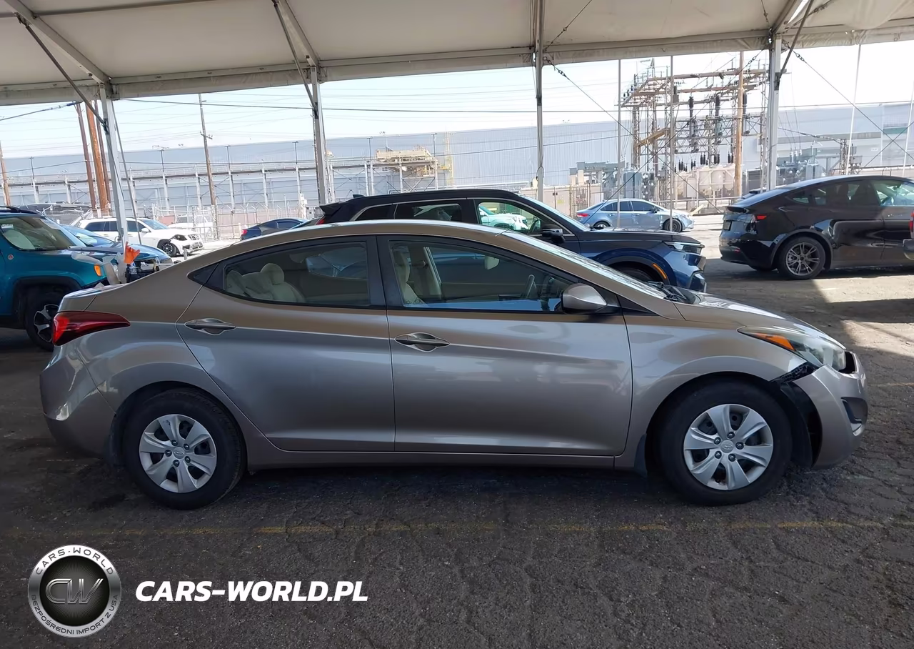 2016 Hyundai Elantra Se VIN:5NPDH4AE6GH721531 - 13