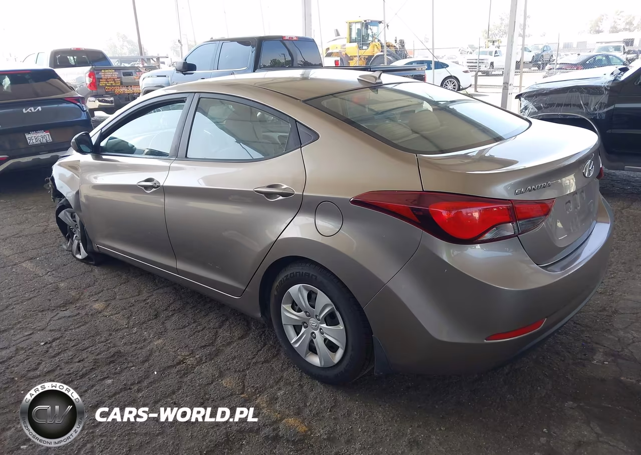 2016 Hyundai Elantra Se VIN:5NPDH4AE6GH721531 - 3