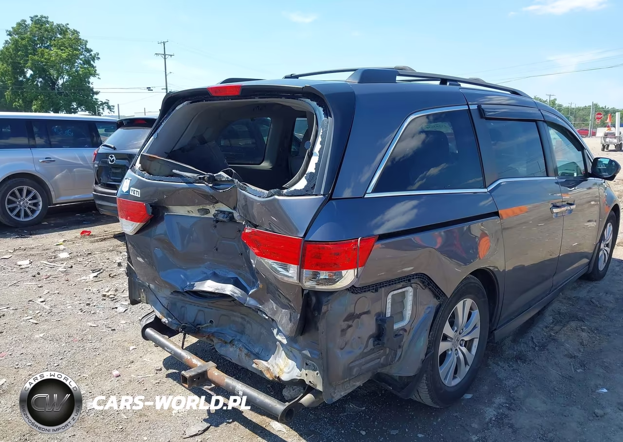 2016 Honda Odyssey Se VIN:5FNRL5H30GB142340 - 16