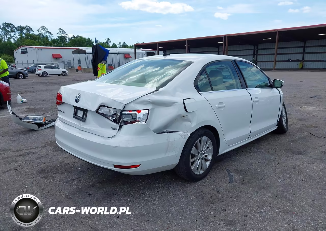 2015 Volkswagen Jetta 1.8T Se VIN:3VWD07AJ6FM250458 - 4