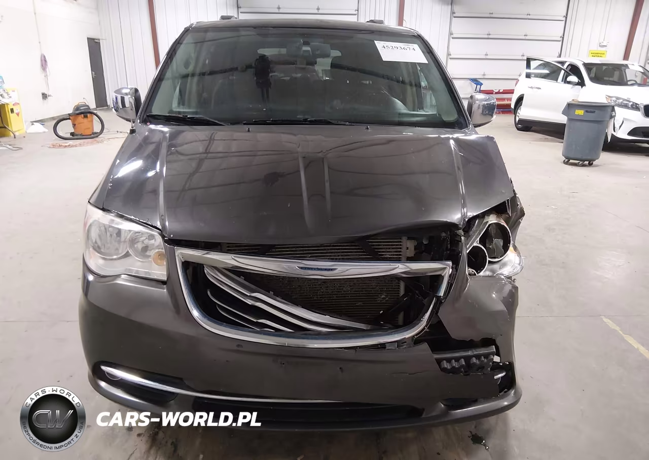 2016 Chrysler Town & Country Touring-L Anniversary Edition VIN:2C4RC1CGXGR127822 - 12
