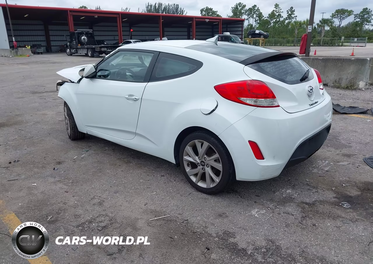 2016 Hyundai Veloster VIN:KMHTC6AD2GU256406 - 3