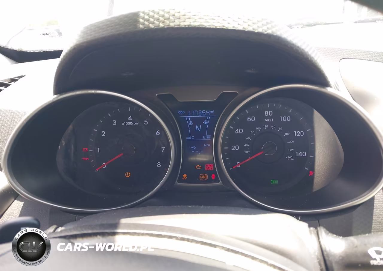 2016 Hyundai Veloster VIN:KMHTC6AD2GU256406 - 7