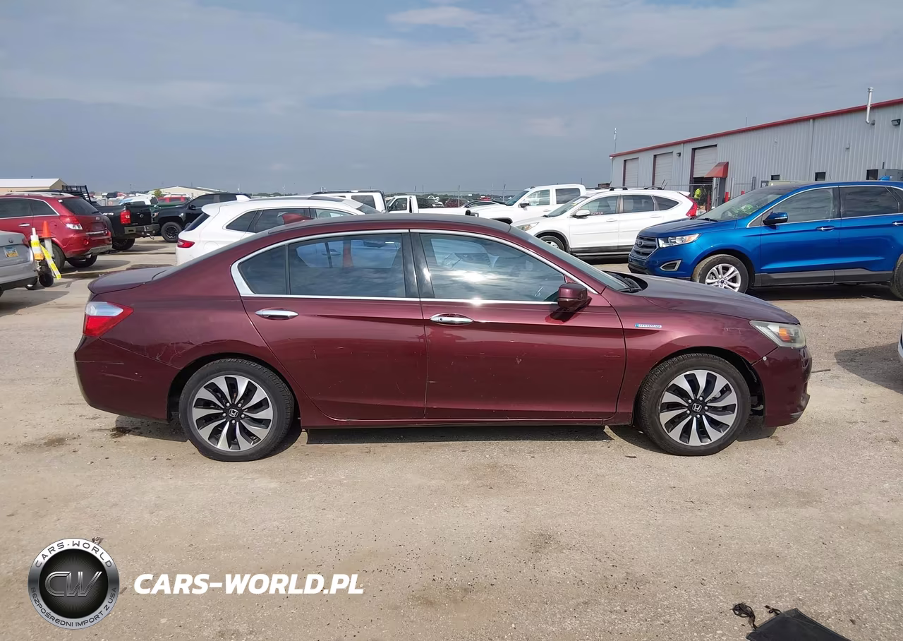 2014 Honda Accord Hybrid VIN:1HGCR6F35EA001560 - 13