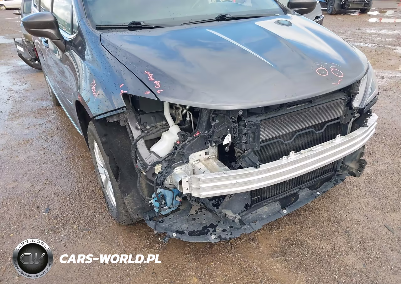 2018 Chrysler Pacifica Touring L VIN:2C4RC1BG4JR306673 - 6
