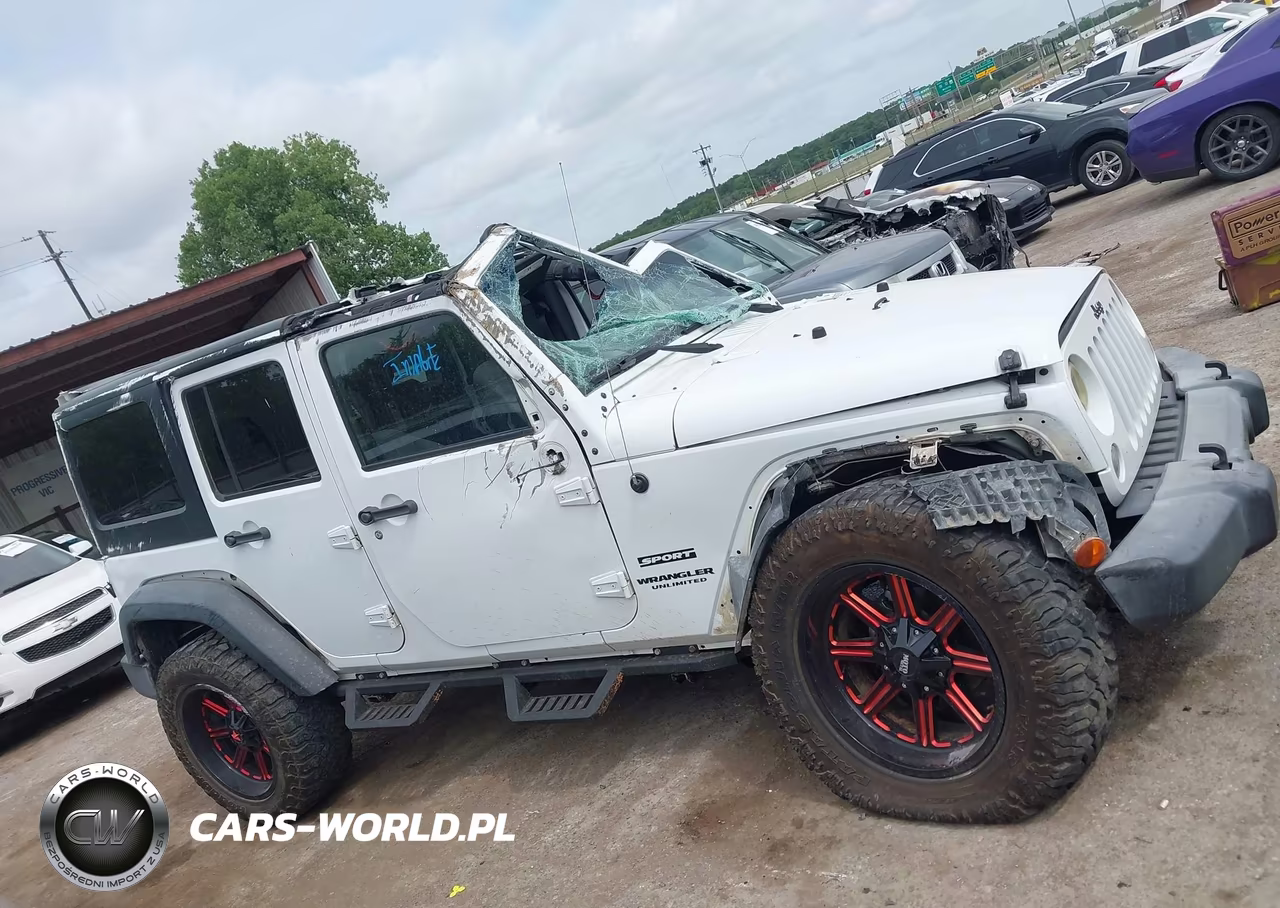 2017 Jeep Wrangler Unlimited Sport 4X4 VIN:1C4BJWDG4HL574398 - 13