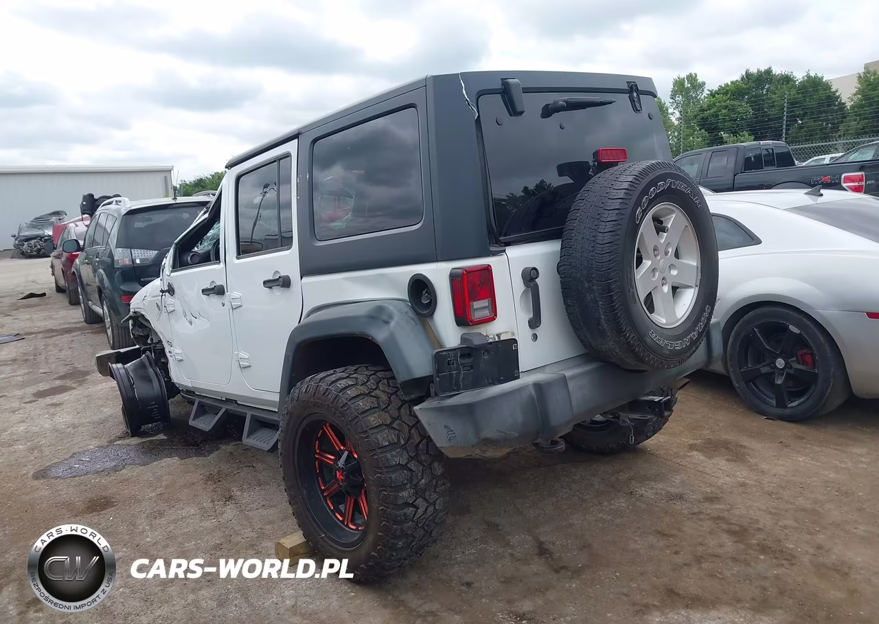 2017 Jeep Wrangler Unlimited Sport 4X4 VIN:1C4BJWDG4HL574398 - 3