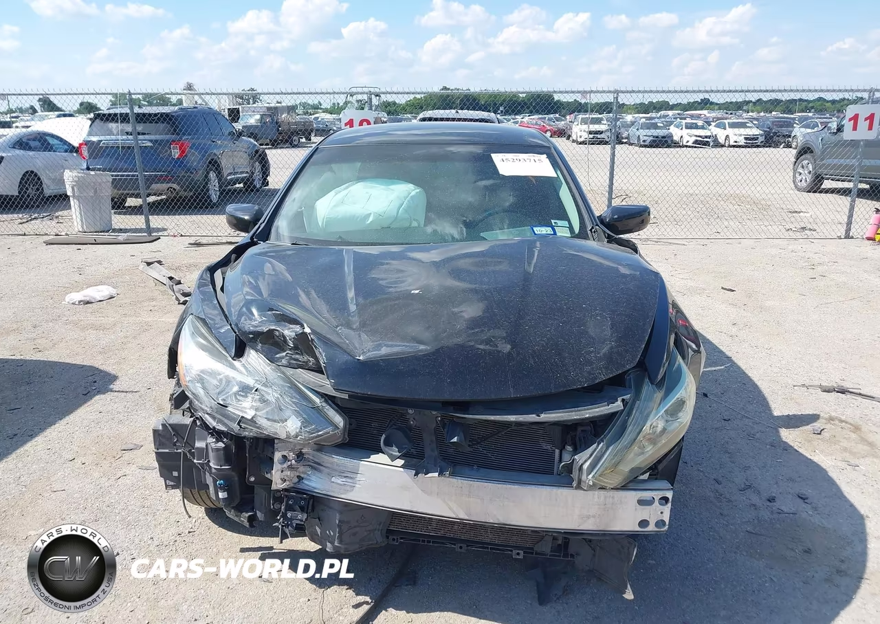2018 Nissan Altima 2.5 S VIN:1N4AL3AP9JC477959 - 12