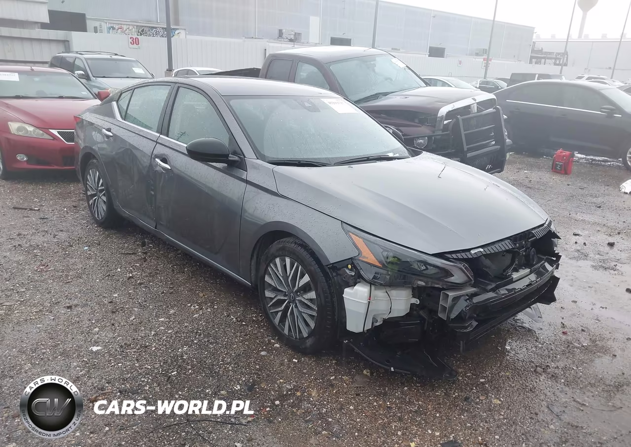 2024 Nissan Altima Sv Fwd