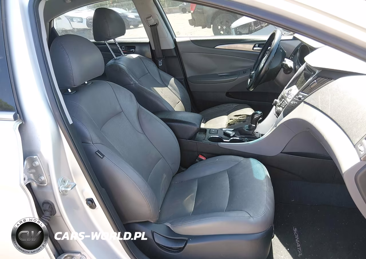 2015 Hyundai Sonata Hybrid Limited VIN:KMHEC4A4XFA119291 - 5