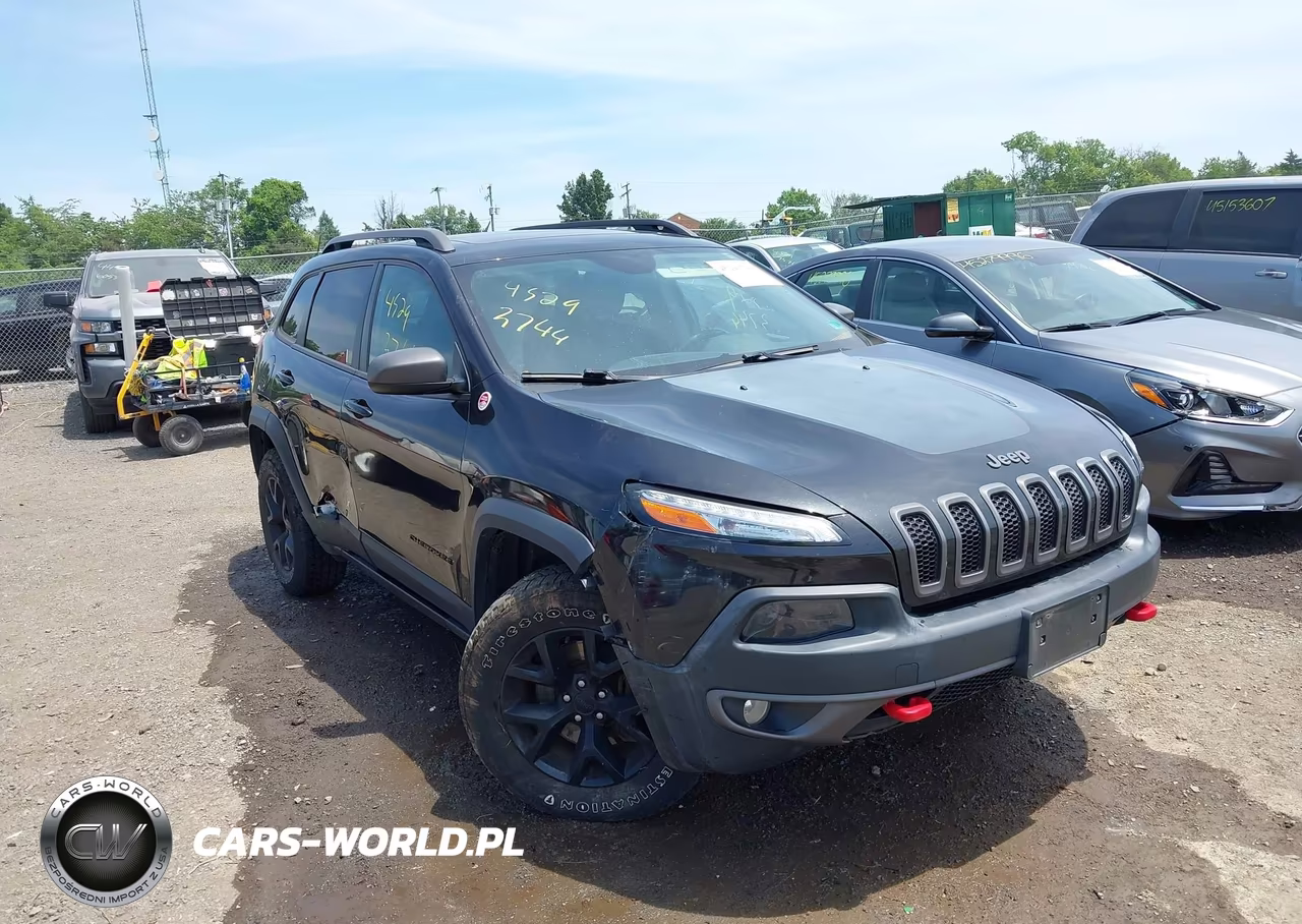 2015 Jeep Cherokee Trailhawk – zdjęcie 1 z 16