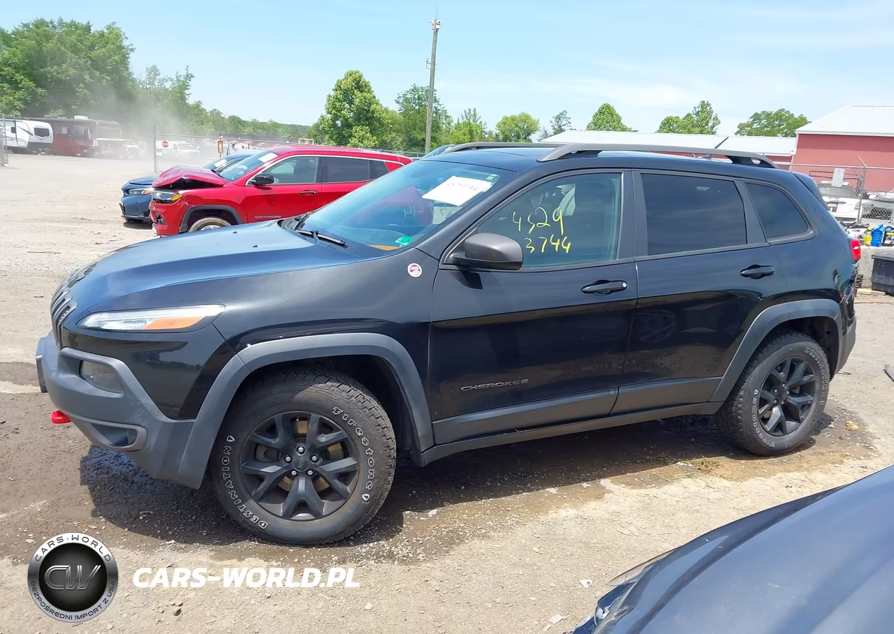 2015 Jeep Cherokee Trailhawk VIN:1C4PJMBS7FW687453 - 14