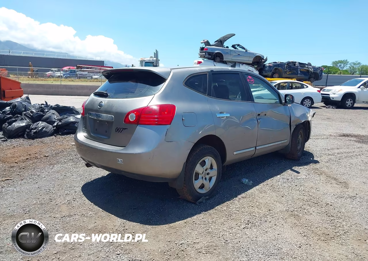 2011 Nissan Rogue S VIN:JN8AS5MT6BW153616 - 4