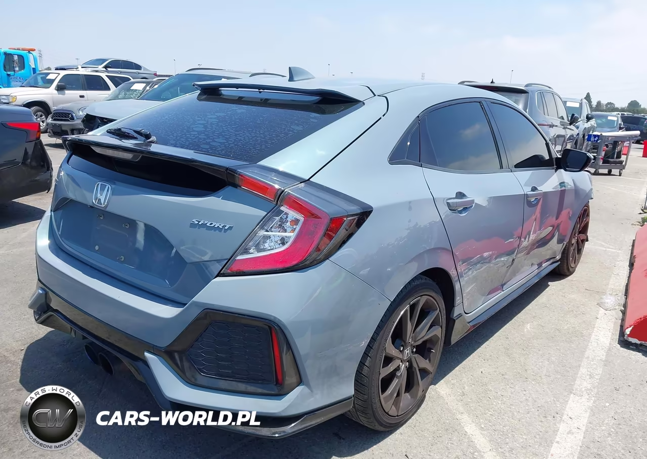 2018 Honda Civic Sport VIN:SHHFK7H41JU416628 - 4