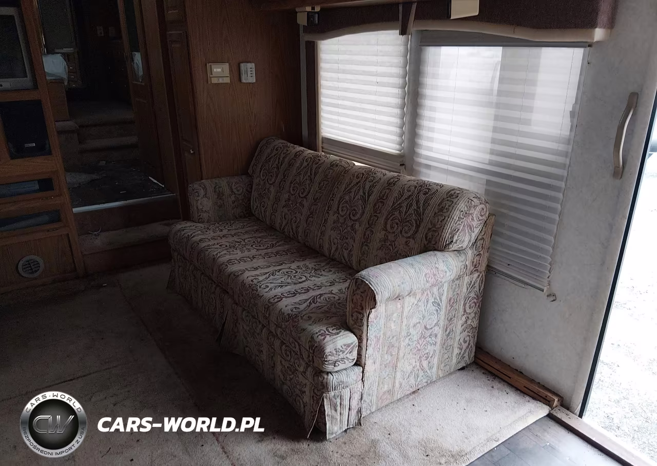 1999 Hitchhiker 5Th Wheel VIN:1C932JP07XA008310 - 17