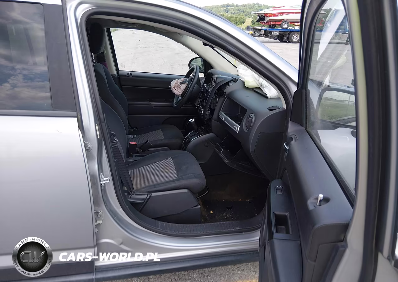 2016 Jeep Compass Sport VIN:1C4NJCBA1GD524626 - 5