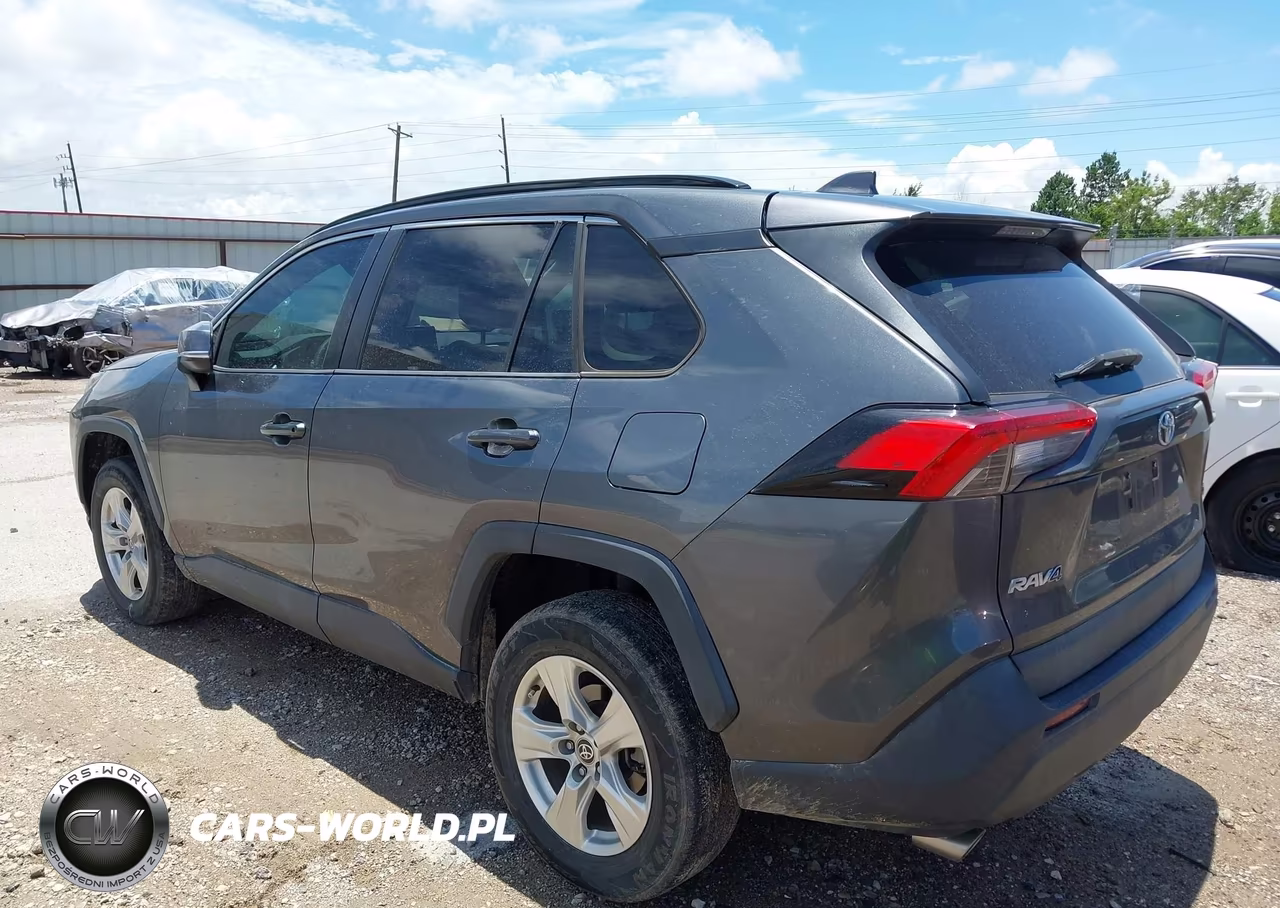 2021 Toyota Rav4 Xle VIN:2T3W1RFV6MC130317 - 3