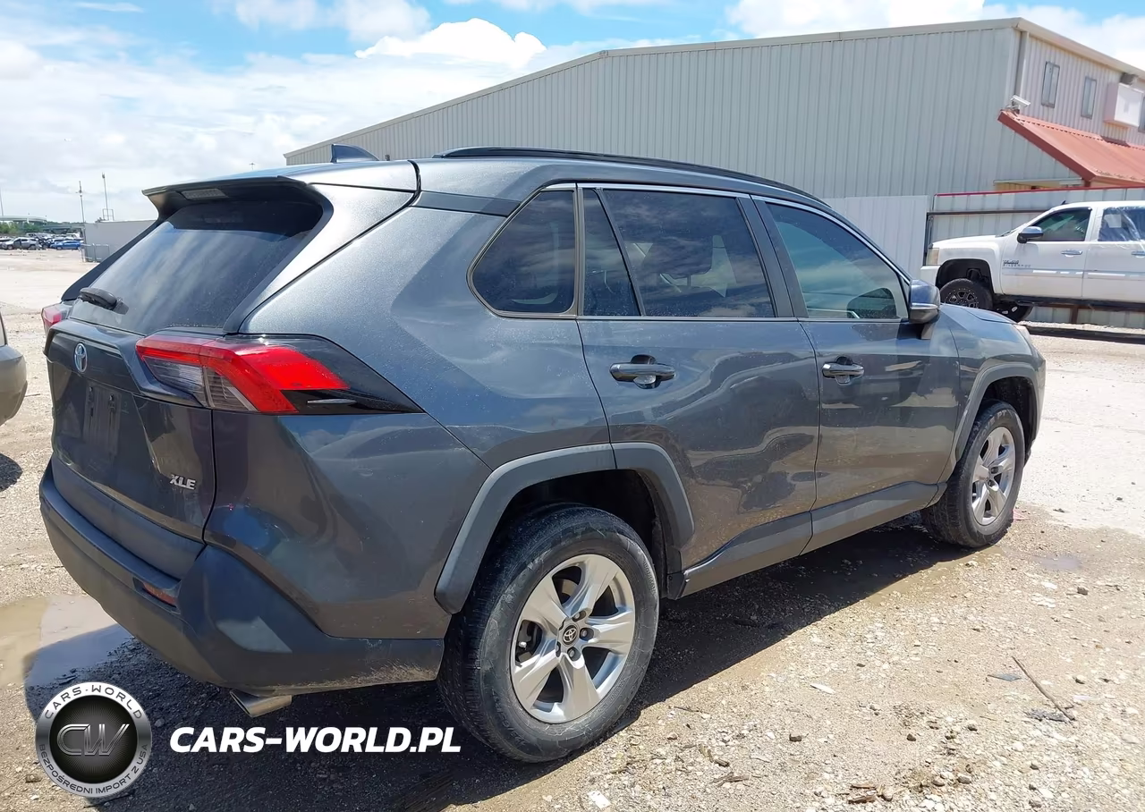 2021 Toyota Rav4 Xle VIN:2T3W1RFV6MC130317 - 4