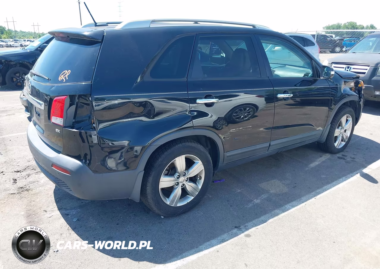 2012 Kia Sorento Ex VIN:5XYKU3A68CG227842 - 4