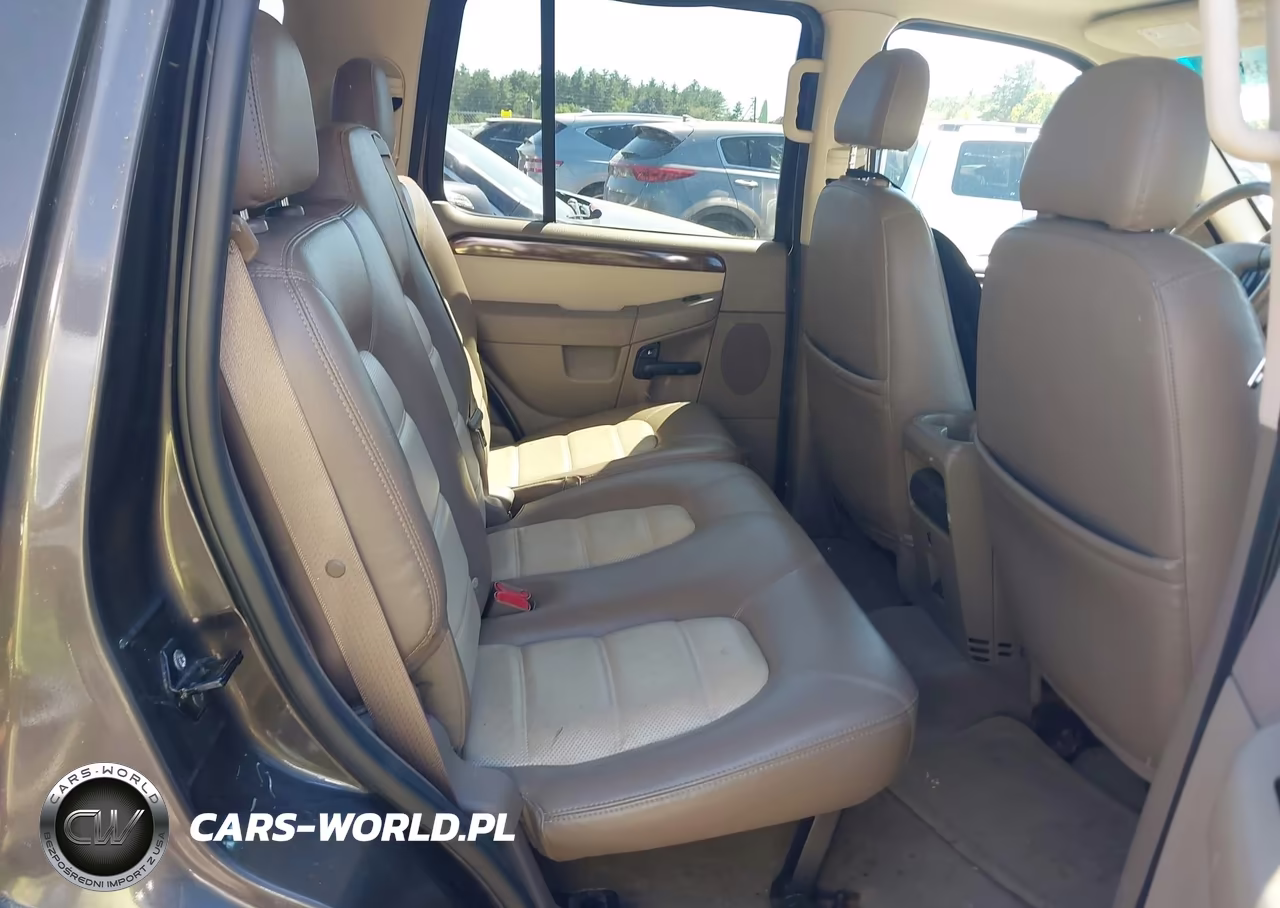 2005 Ford Explorer Eddie Bauer VIN:1FMZU74E15UA93018 - 8