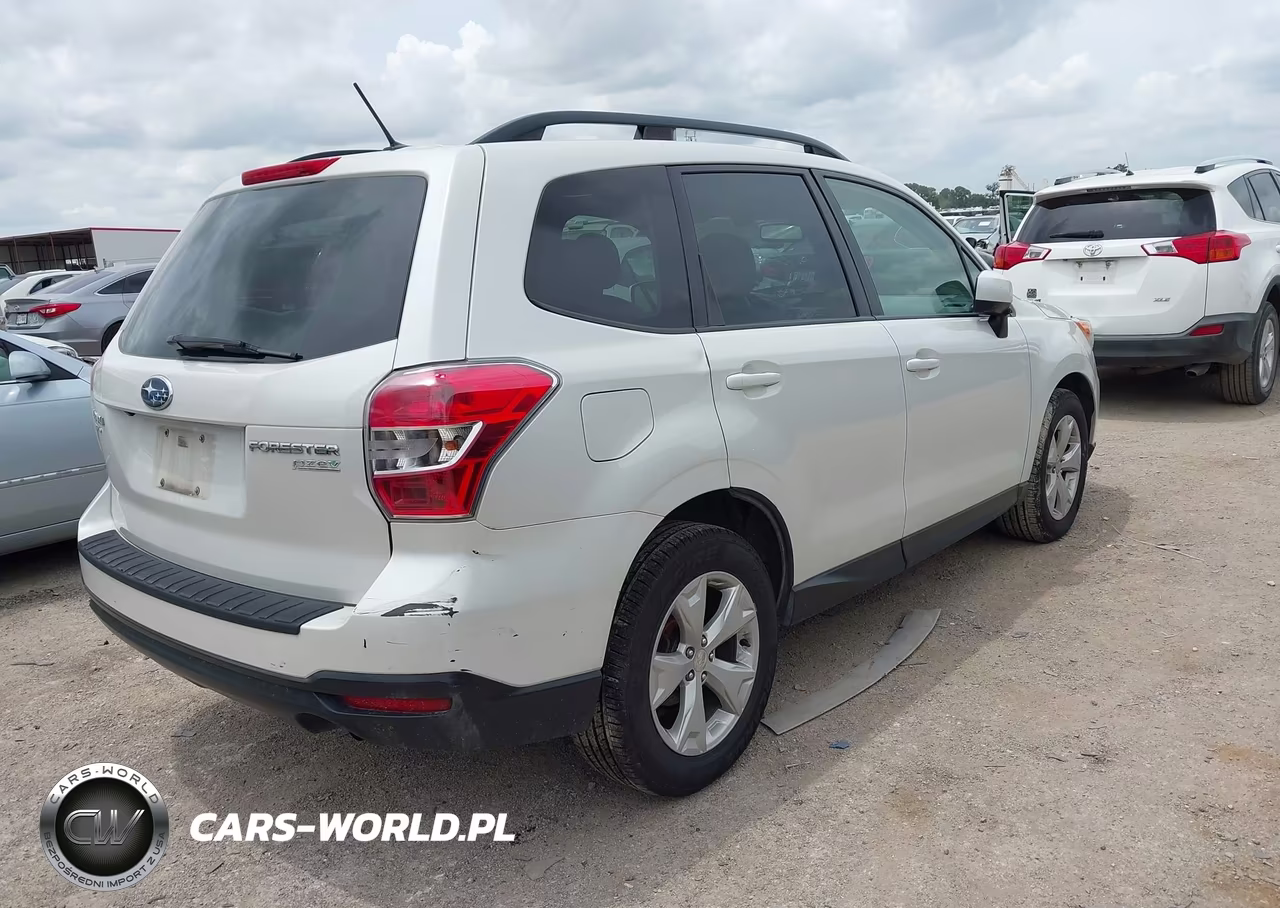 2015 Subaru Forester 2.5I Premium VIN:JF2SJAGC5FH835115 - 4