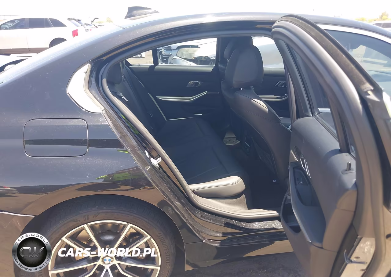 2019 BMW 330I VIN:WBA5R1C56KAK11903 - 8