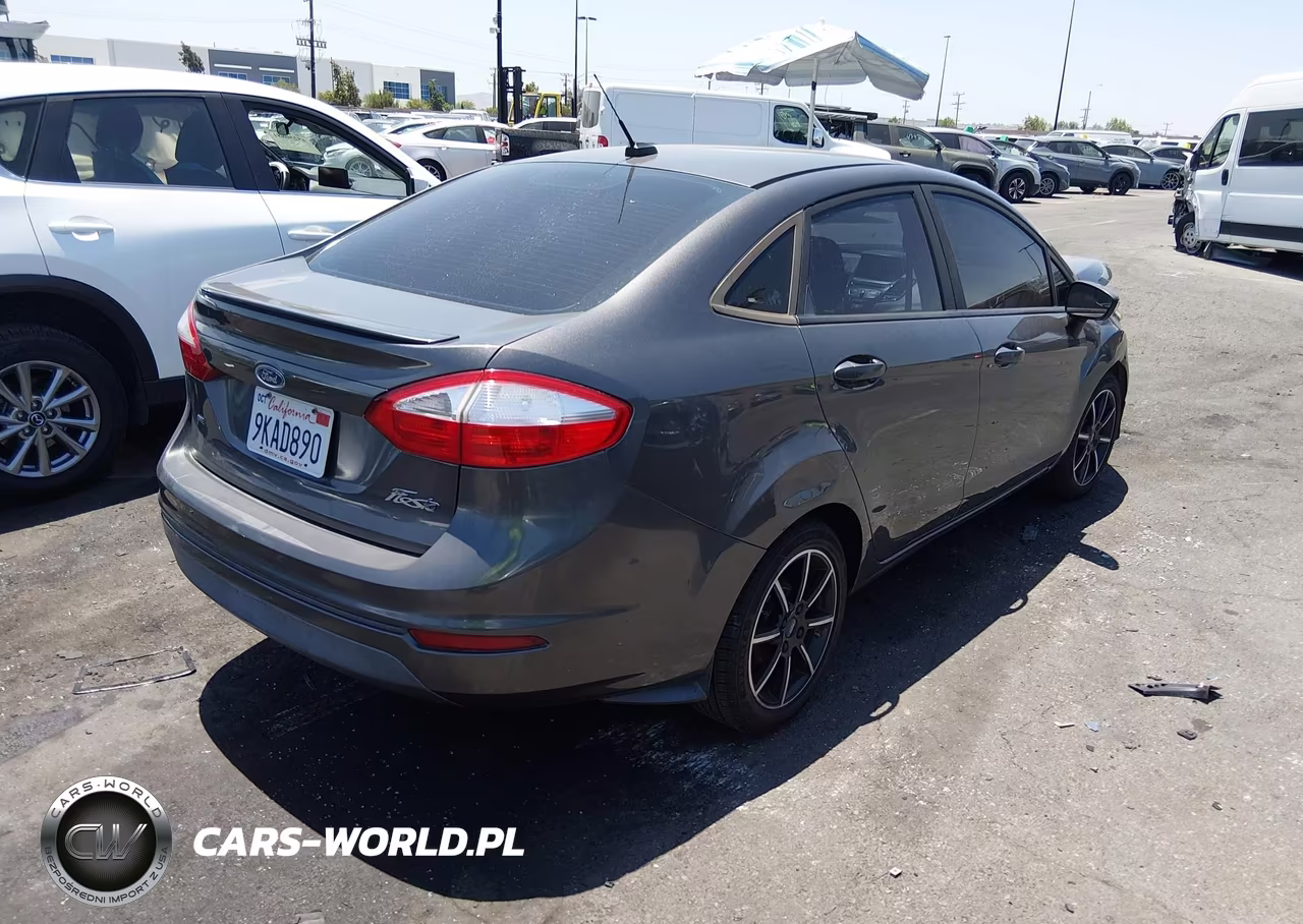 2015 Ford Fiesta Se VIN:3FADP4BJ9FM133538 - 4