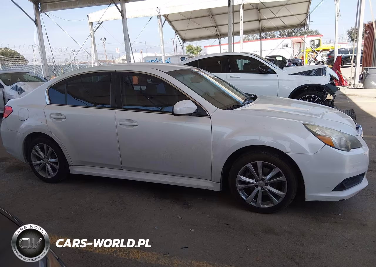 2014 Subaru Legacy 2.5I Premium VIN:4S3BMBC69E3005972 - 13