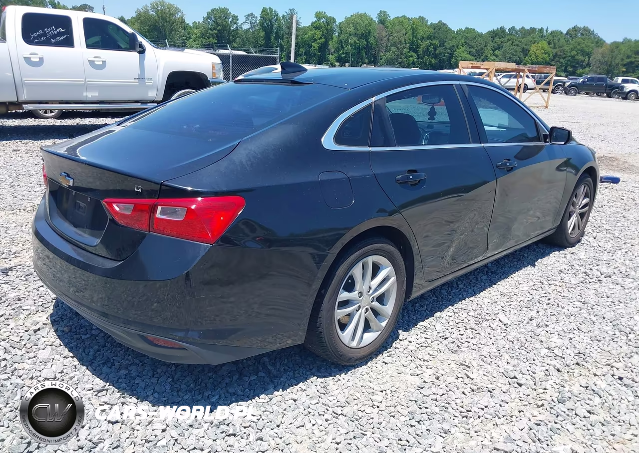 2018 Chevrolet Malibu Lt VIN:1G1ZD5ST1JF156782 - 4