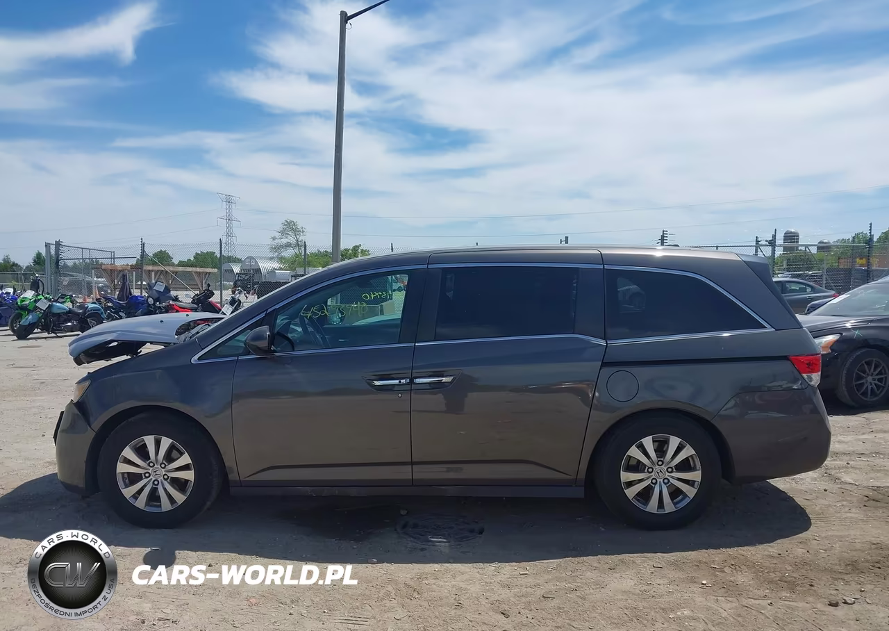 2016 Honda Odyssey Se VIN:5FNRL5H33GB090136 - 14