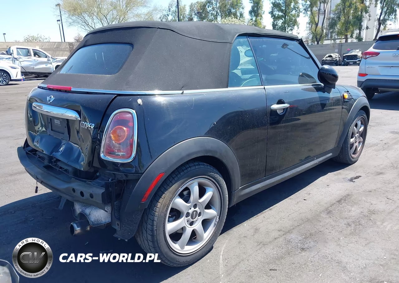 2009 Mini Cooper VIN:WMWMR33549TU95506 - 4