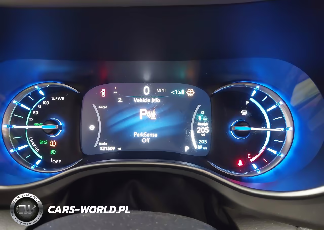 2023 Chrysler Pacifica Hybrid Touring L VIN:2C4RC1L70PR572747 - 7