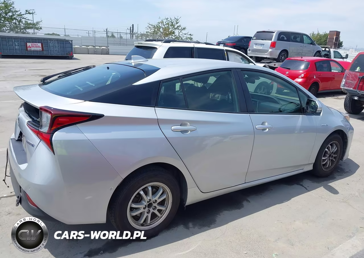 2020 Toyota Prius Le VIN:JTDKARFU3L3120060 - 13